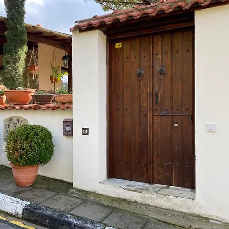 Gourri Luxury House Holiday home *